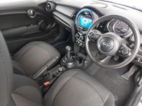 Used Mini ONE Hatch 102 HP (75 kW) 2018 White Hatchback