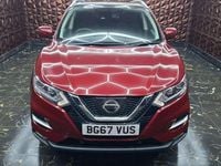 Used Nissan Qashqai N-Connecta 110 HP (80 kW) 2017 Red SUV