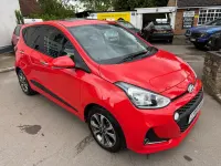 Begagnad Hyundai i10 Premium SE 87 HK (63 kW) 2019 Röd Halvkombi