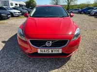 Begagnad Volvo V40 SE Lux 190 HK (139 kW) 2015 Röd Halvkombi
