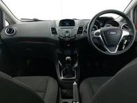 Used Ford Fiesta Zetec 82 HP (60 kW) 2014 Red Hatchback