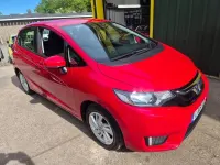 Używany Honda Jazz SE 102 KM (75 kW) 2016 Czerwony Hatchback