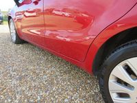 Used Kia Rio 74 HP (54 kW) 2013 Red Hatchback