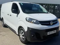 Used Vauxhall Vivaro 100 HP (73 kW) 2022 White MPV