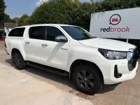 Used Toyota HiLux 150 HP (110 kW) 2021 White Pickup