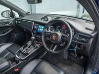 Usado Porsche Macan 261 HP (191 kW) 2023 Azul SUV