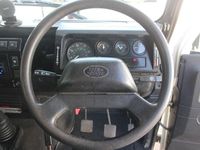 Used Land Rover Defender 120 HP (88 kW) 2005 White Estate