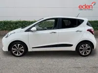 Used Hyundai i10 Premium SE 88 HP (64 kW) 2019 White Hatchback