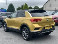 Used VW T-Roc Design 150 HP (110 kW) 2018 Yellow SUV