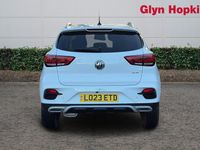 Used MG ZS Exclusive 111 HP (81 kW) 2023 White Hatchback