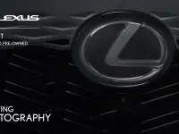 Usado Lexus UX 250h 2023 Rojo SUV