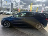 Usado Mercedes B200 AMG line 161 HP (118 kW) 2019 Azul Monovolume