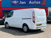 Used Ford Transit Custom Limited 120 HP (88 kW) 2022 White Van