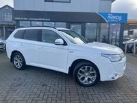 Used Mitsubishi Outlander P-HEV 2015 White Estate