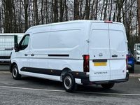 New Nissan Interstar Acenta 150 HP (110 kW) 2025 White Van