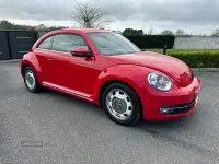Begagnad VW Beetle Design 2014 Röd Halvkombi