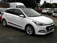 Used Hyundai i20 Premium SE 100 HP (73 kW) 2015 White Hatchback