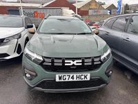 Used Dacia Jogger Extreme 140 HP (102 kW) 2024 Green MPV