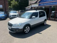 Used Skoda Roomster 90 HP (66 kW) 2015 White MPV