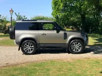 Used Land Rover Defender HSE 250 HP (183 kW) 2023 Silver SUV