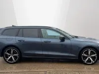 Used Volvo V60 Plus 194 HP (142 kW) 2025 Blue Estate