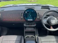 Usado Mini Countryman 215 CV (158 kW) 2025 Verde SUV