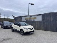 Used Renault Captur Dynamique 90 HP (66 kW) 2016 Cream/black SUV