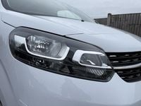 Used Vauxhall Vivaro 100 HP (73 kW) 2023 White MPV