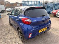 Used Hyundai i10 Premium 67 HP (49 kW) 2022 Blue Hatchback