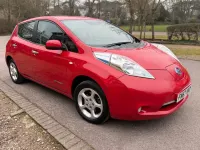 Gebraucht Nissan Leaf Acenta 80 kW (109 PS) 2017 Rot Kleinwagen