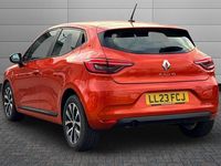 Used Renault Clio V Evolution 90 HP (66 kW) 2023 Orange Hatchback