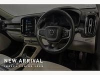 Used Volvo XC40 Momentum 188 HP (138 kW) 2020 Red SUV