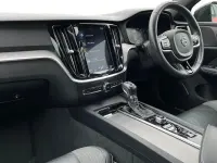 Used Volvo V60 R-Design 190 HP (139 kW) 2020 Red Estate