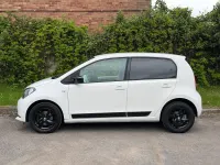 Used Seat Mii Design 2018 White Hatchback