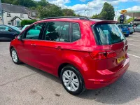 Used VW Golf Sportsvan SE 110 HP (80 kW) 2016 Red MPV