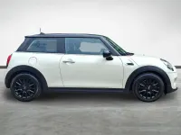 Used Mini Cooper Hatch 134 HP (98 kW) 2018 White Hatchback