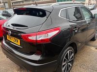 Used Nissan Qashqai Tekna 131 HP (96 kW) 2017 Black SUV