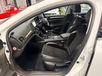 Used Renault Mégane GrandTour Dynamique 110 HP (80 kW) 2017 White Estate