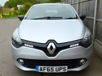 Usado Renault Clio IV Expression+ 75 HP (55 kW) 2015 Prateado Citadino