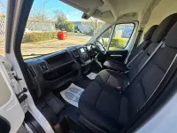 Second-hand Peugeot Boxer S 2022 Alb Van