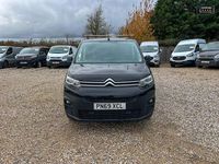 Used Citroën Berlingo Start 100 HP (73 kW) 2019 Black MPV
