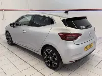 Used Renault Clio Techno 90 HP (66 kW) 2023 Silver Hatchback