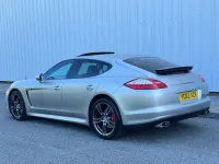 Used Porsche Panamera 250 HP (183 kW) 2012 Silver Hatchback