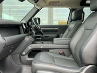 Usado Land Rover Defender HSE Dynamic 249 HP (183 kW) 2024 Cinzento SUV