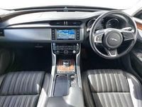 Second-hand Jaguar XF Portfolio 2018 Gri Break