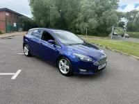 Used Ford Focus Zetec 125 HP (91 kW) 2016 Blue Hatchback
