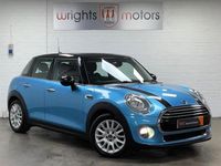 Begagnad Mini Cooper Hatch 2015 Blå Halvkombi