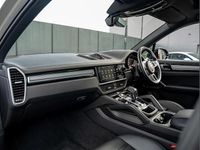 Used Porsche Cayenne S Platinum Edition 434 HP (319 kW) 2022 Grey SUV