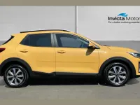 Used Kia Stonic 99 HP (72 kW) 2023 Yellow SUV