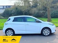 Used Renault Zoe Dynamique 2016 White Hatchback